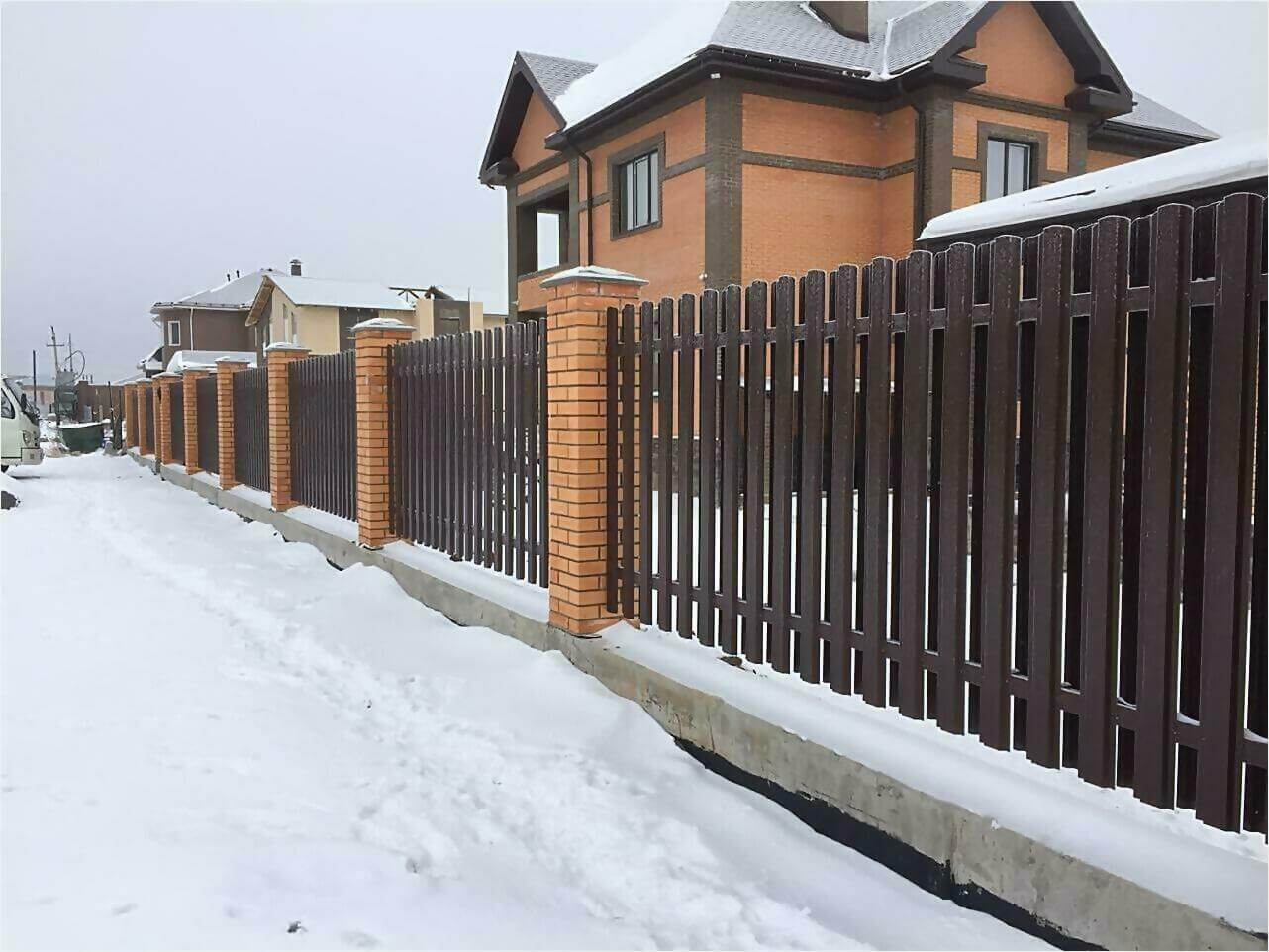 Забор из штакетника 95м фото1 в Архангельске