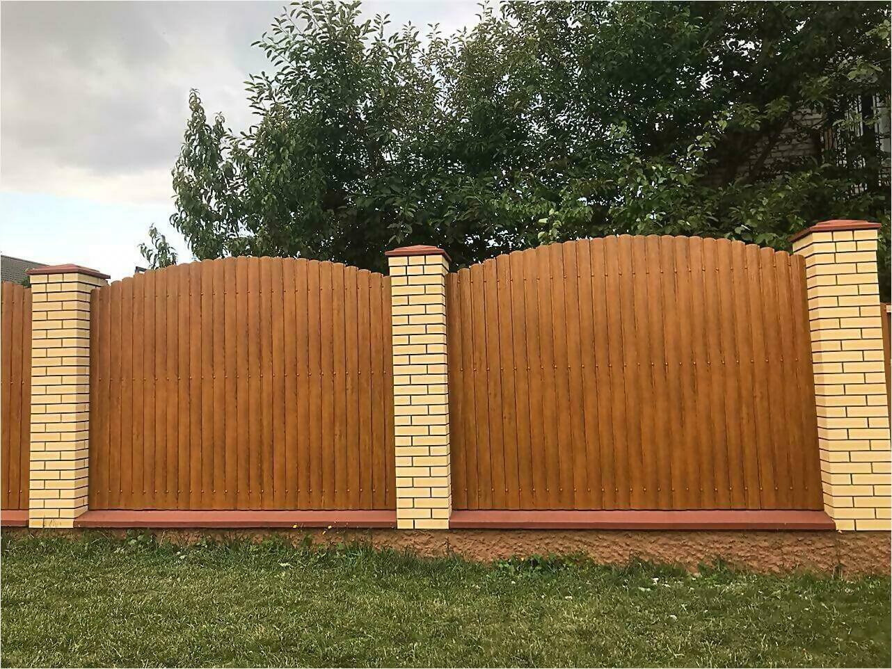 забор из штакетника 80м орех фото3 в Архангельске