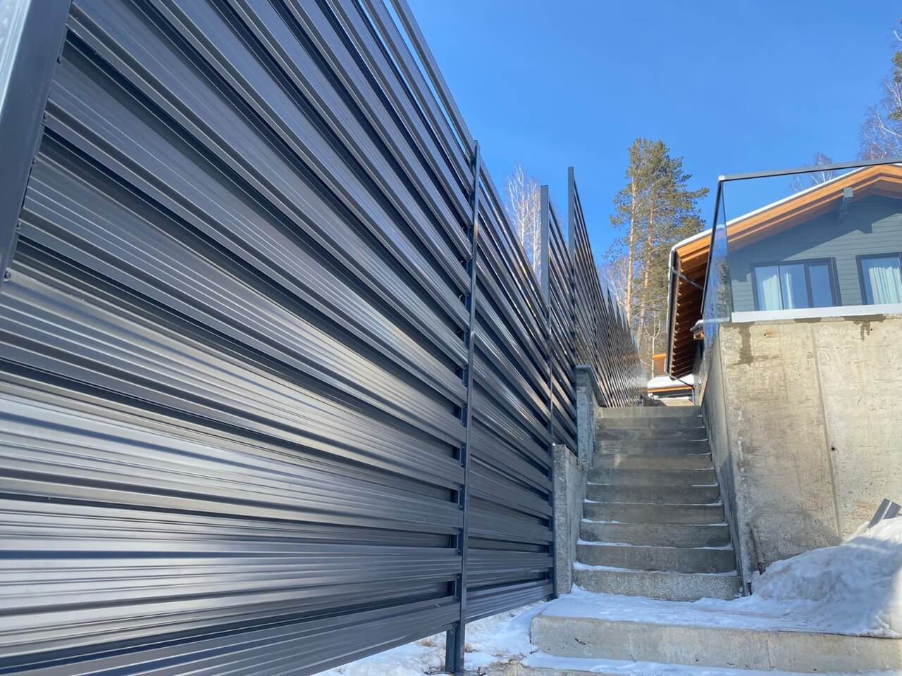 забор из штакетника 130м ral7024/7024 серый графит фото10 в Архангельске
