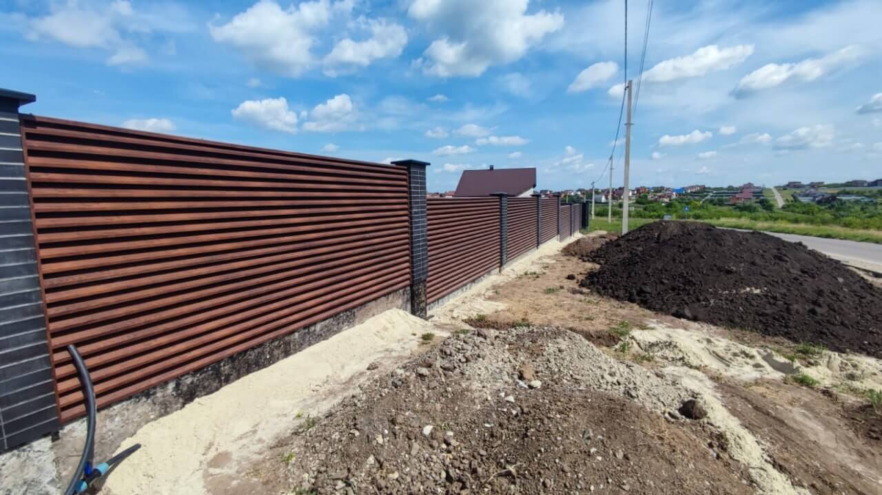 Забор-жалюзи из ламелей 54м ЭКО-Z Античный Дуб (SteelArt) фото 1 в Архангельске