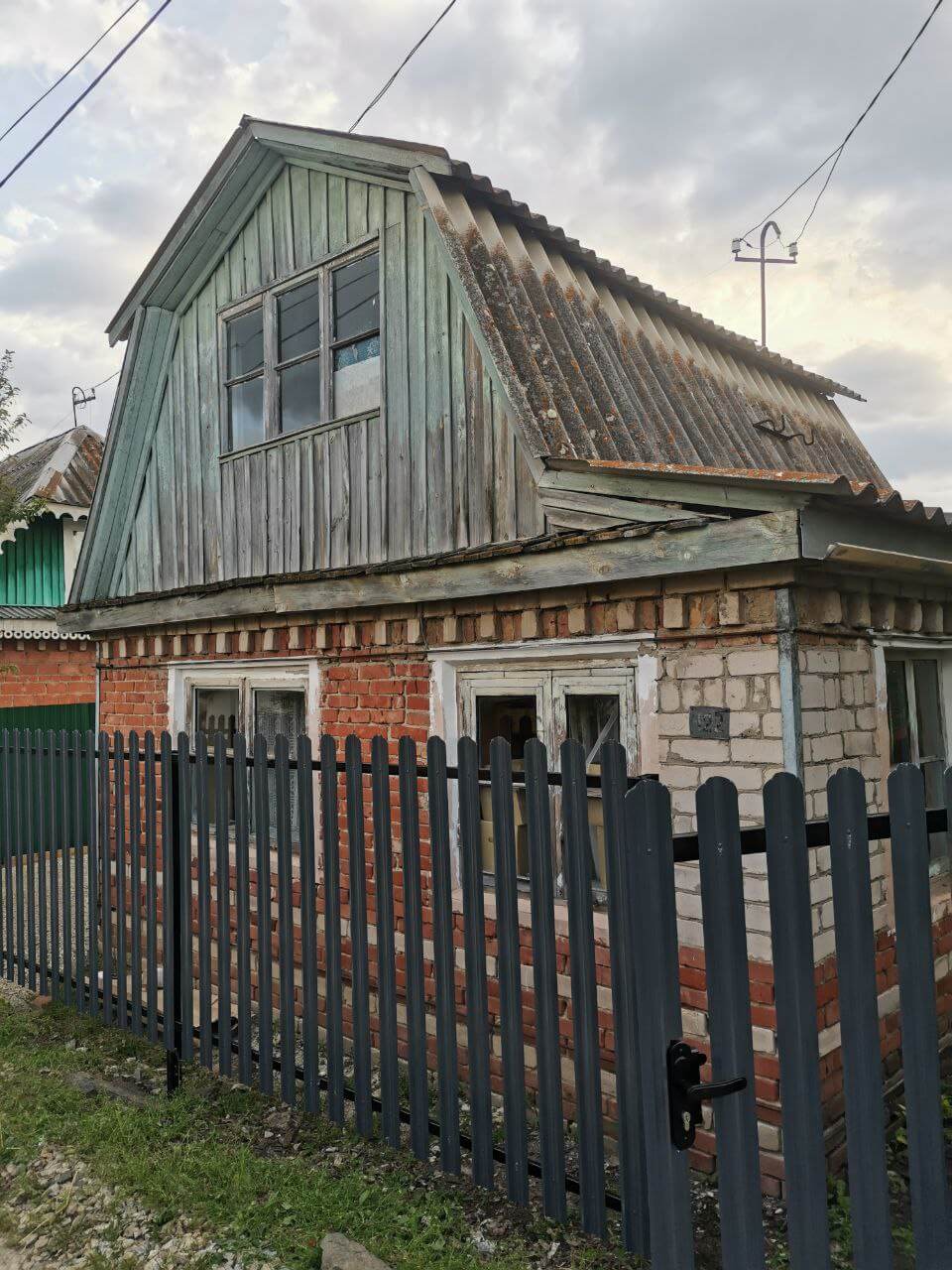 Забор из евроштакетника 7м RAL7024/7024 Серый Графит двусторонний фото 2 в Архангельске