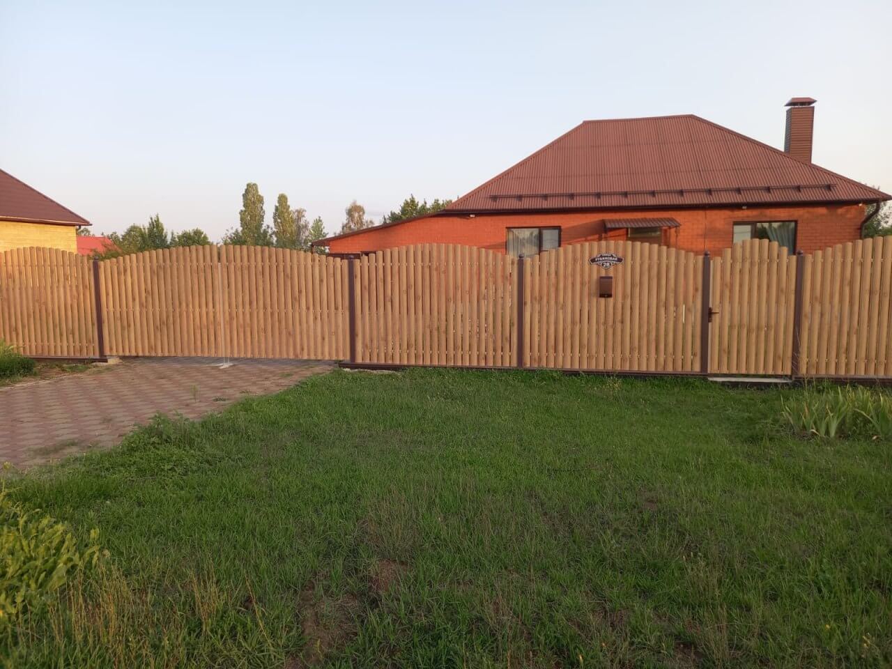 Забор из евроштакетника 24м Клен Светлый SteelArt фото 3 в Архангельске