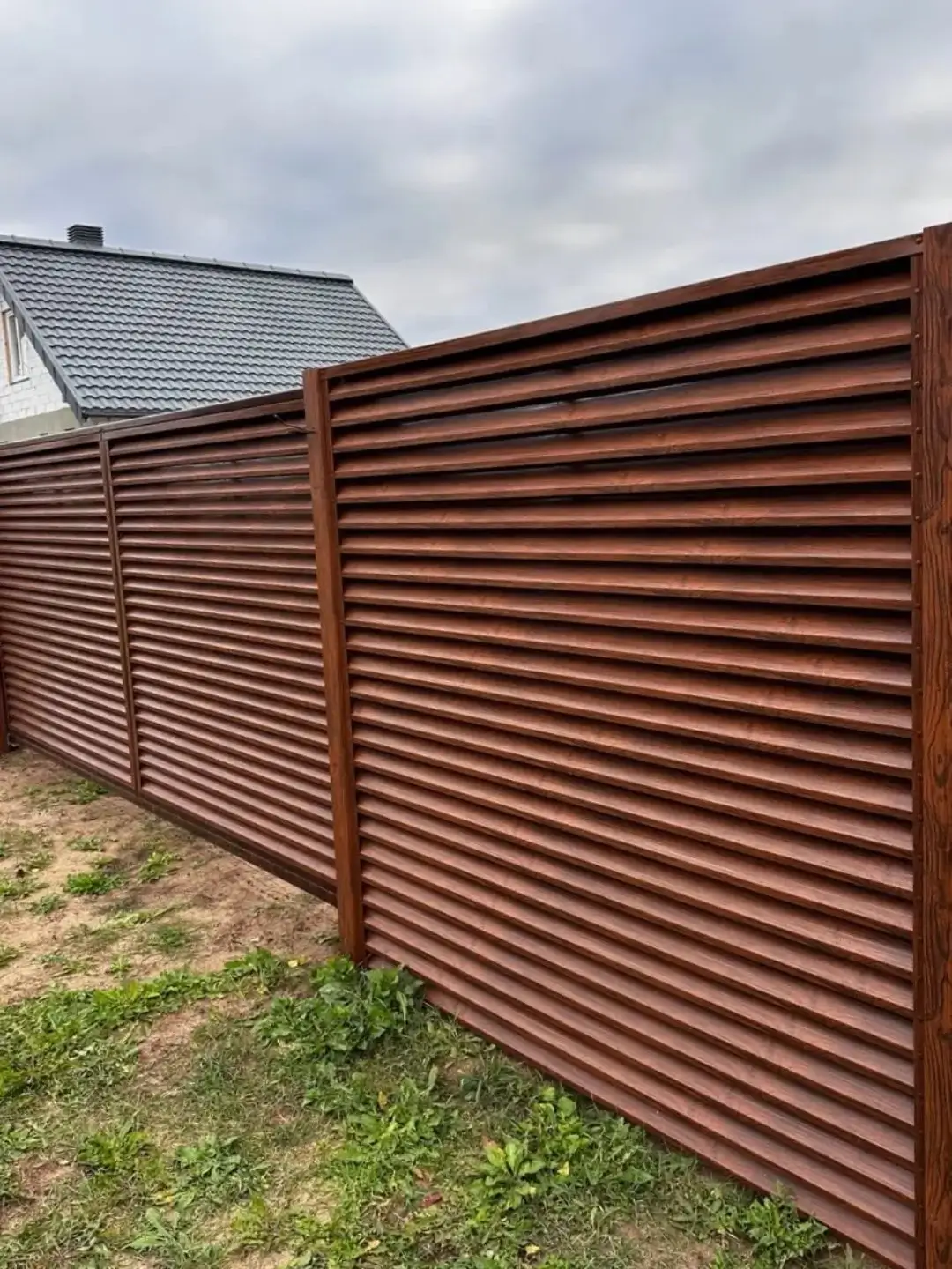 Забор-жалюзи из ламелей ЭКО-Z 58м Темный Дуб 3D Принтек фото 1 в Архангельске