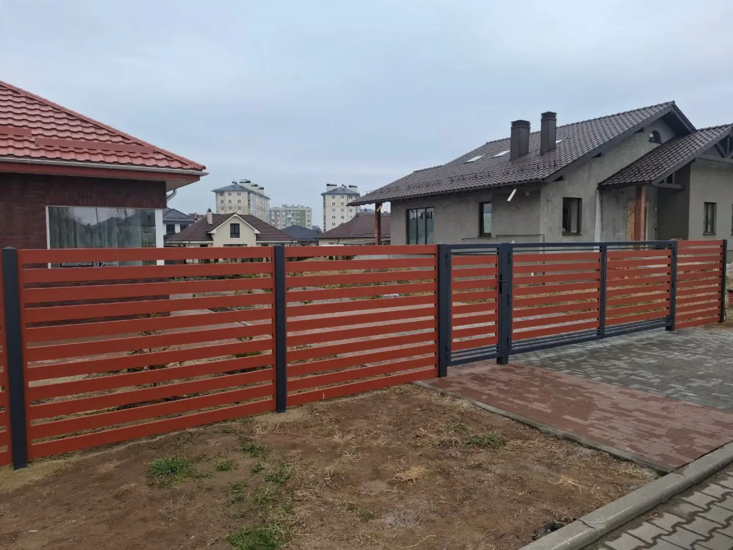 Забор-ранчо из металлопланкена 18м RAL8004 Терракотовый в Архангельске
